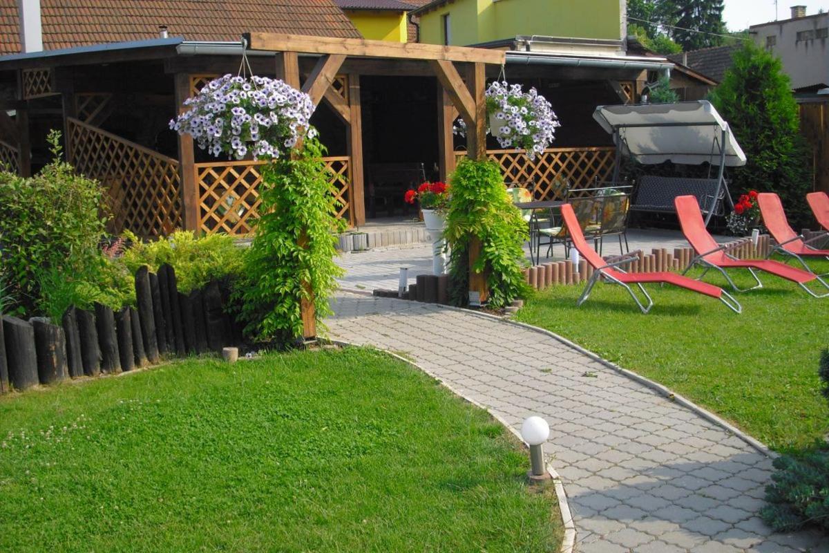 Penzion U Balcarky Ostrov u Macochy Экстерьер фото